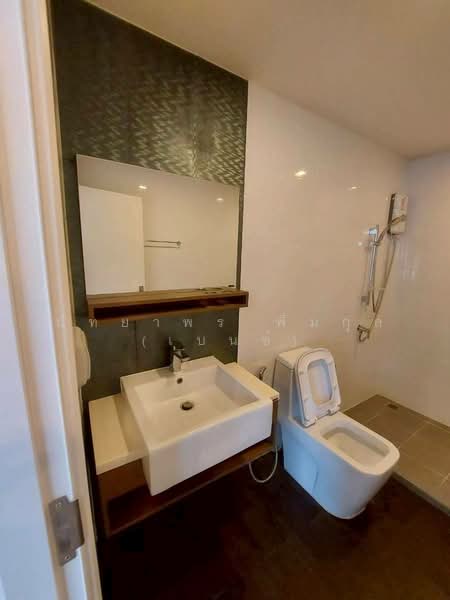 Plex Bangna, Samut Prakan, 90/239 Burapha Withi Expressway, Bang Kaeo, Bang Plee, Samut Prakan, 3 Bedrooms, 220 sqm, Townhouse For Rent, by Nattayaporn Peumkul (Benz), 500397095 - DDproperty.com