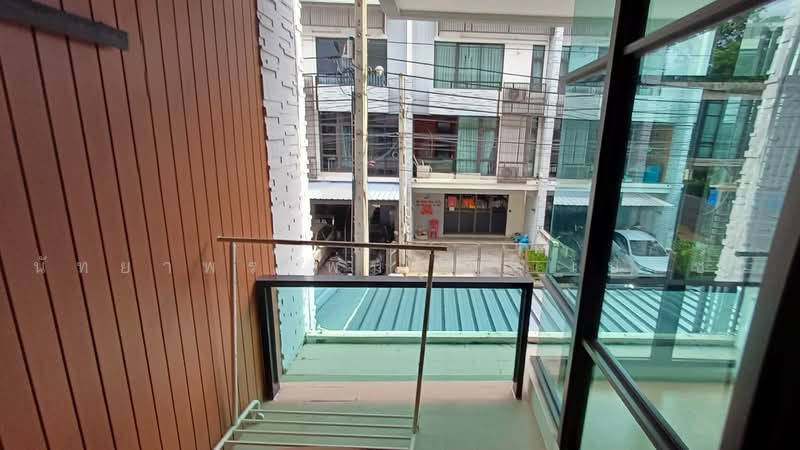 Plex Bangna, Samut Prakan, 90/239 Burapha Withi Expressway, Bang Kaeo, Bang Plee, Samut Prakan, 3 Bedrooms, 220 sqm, Townhouse For Rent, by Nattayaporn Peumkul (Benz), 500397095 - DDproperty.com