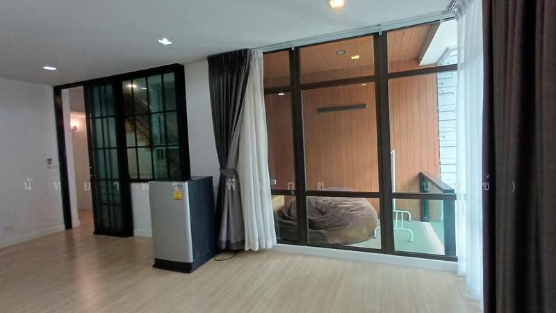 Plex Bangna : เพล็กซ์ บางนา, สมุทรปราการ, 90/239 ทางพิเศษบูรพาวิถี, บางแก้ว, บางพลี, สมุทรปราการ, 220 ตร.ม., ทาวน์เฮ้าส์ ให้เช่า, โดย นัทยาพร พึ่มกุล (เบนซ์), 500397095 - DDproperty.com