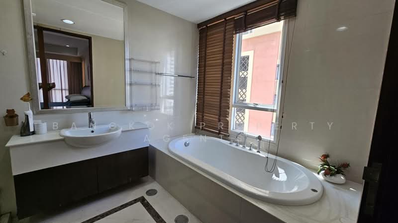 The Oleander, Bangkok, 44 Soi Sukhumvit 11, Khlongtoei Nua, Watthana, Bangkok, 2 Bedrooms, 125 sqm, Condo For Rent, by BANGKOK PROPERTY AGENTS, 500397097 - DDproperty.com