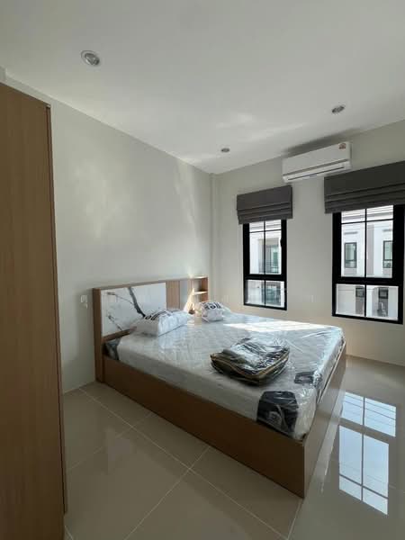 ให้เช่าทาวน์โฮมใหม่ ม.เดอะมิลลจัน พัฒนานิคม ระยอง, Rayong, Nikhom Pattana, Rayong, 3 Bedrooms, 75 sqm, Townhouse For Rent, by Dusit Saengfa, 500397109 - DDproperty.com