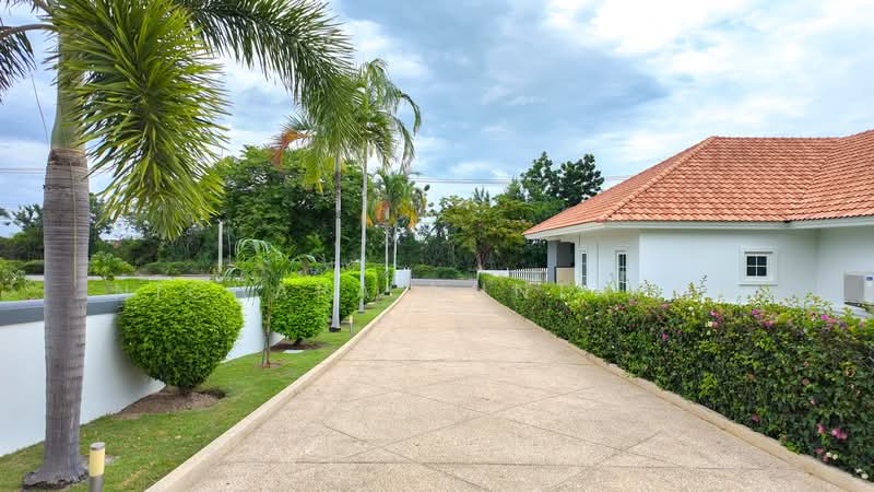 Palm Hills Golf Club and Residence, Phetchaburi, 1444 Phet Kasem Rd, Cha-am, Cha-Am, Phetchaburi, 7 Bedrooms, 600 sqm, Single Detached House For Sale, by Nichapa Nuntapun, 500397173 - DDproperty.com