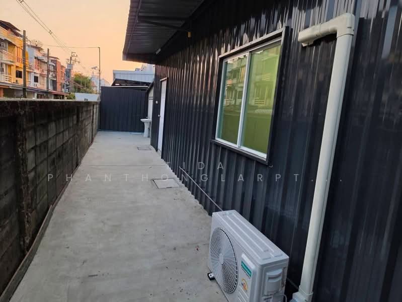 Warehouse with office space for rent in Ladprao, Chokchai 4 area, ready to use, Bangkok, Lat Phrao, Bangkok, , 327 sqm, Warehouse/Factory For Rent, by Tida phanthonglarptawee, 500397208 - DDproperty.com