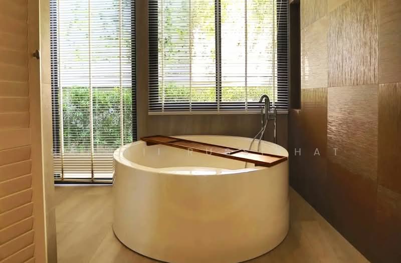 Inara Villa, Chon Buri (Pattaya), Thappraya Road, Bang Lamung, Bang Lamung (Pattaya), Chon Buri (Pattaya), 4 Bedrooms, 250 sqm, Villa For Sale, by Saimaii Russiphat, 500397278 - DDproperty.com