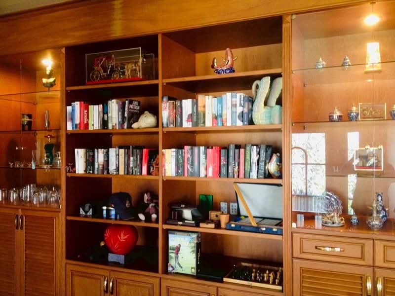บ้านหรูพร้อมสระว่ายน้ำ 2 หลัง เนื้อที่ 1-1-45 ไร่ 6 ห้องนอน 8 ห้องน้ำ จอดรถได้ 6 คัน สันทราย เชียงให, เชียงใหม่, หนองจ๊อม, สันทราย, เชียงใหม่, 1,100 ตร.ม., บ้านเดี่ยว ขาย, โดย หทัยรัตน์ จรัสอุไรสิน, 500397287 - DDproperty.com