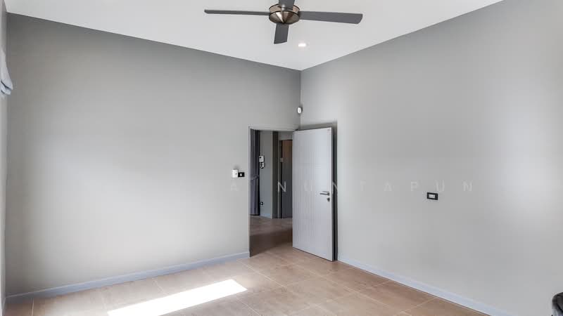 Meedee Homes, Prachuap Khiri Khan, Thap Tai, Hua Hin, Prachuap Khiri Khan, 5 Bedrooms, 275 sqm, Villa For Sale, by Nichapa Nuntapun, 500397295 - DDproperty.com