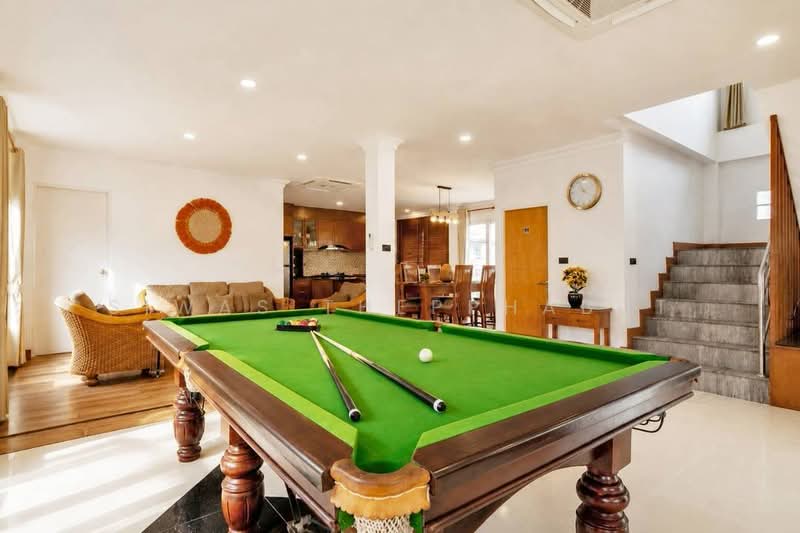 5 Bed Villa | South Pattaya | 94 Sqw | Rent 80K, Chon Buri (Pattaya), jomtien 2nd road, Bang Lamung, Bang Lamung (Pattaya), Chon Buri (Pattaya), 5 Bedrooms, 223 sqm, Villa For Rent, by Siwas Thepphabut, 500397320 - DDproperty.com