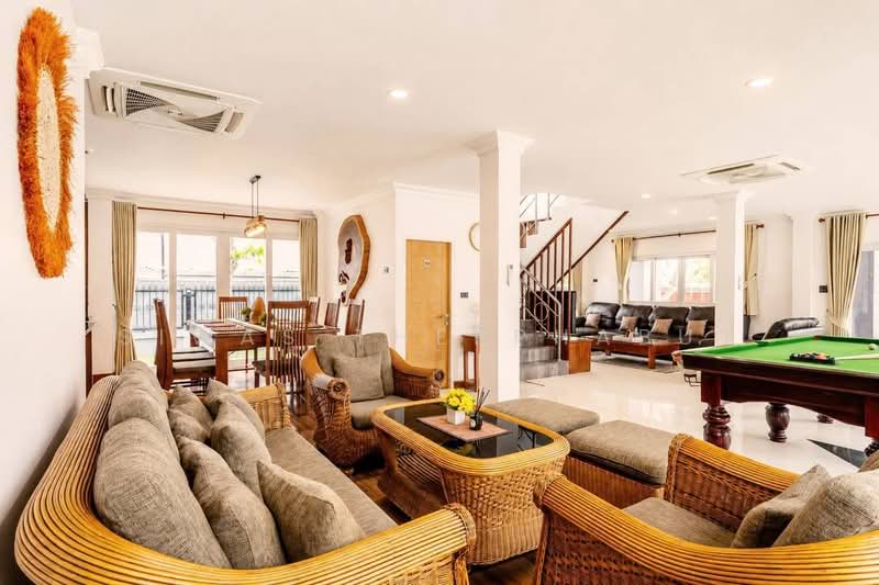 5 Bed Villa | South Pattaya | 94 Sqw | Rent 80K, Chon Buri (Pattaya), jomtien 2nd road, Bang Lamung, Bang Lamung (Pattaya), Chon Buri (Pattaya), 5 Bedrooms, 223 sqm, Villa For Rent, by Siwas Thepphabut, 500397320 - DDproperty.com