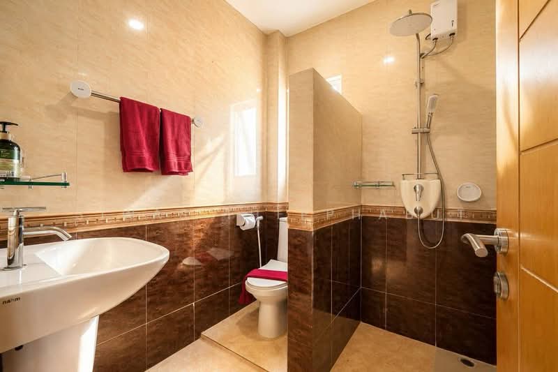 5 Bed Villa | South Pattaya | 94 Sqw | Rent 80K, Chon Buri (Pattaya), jomtien 2nd road, Bang Lamung, Bang Lamung (Pattaya), Chon Buri (Pattaya), 5 Bedrooms, 223 sqm, Villa For Rent, by Siwas Thepphabut, 500397320 - DDproperty.com