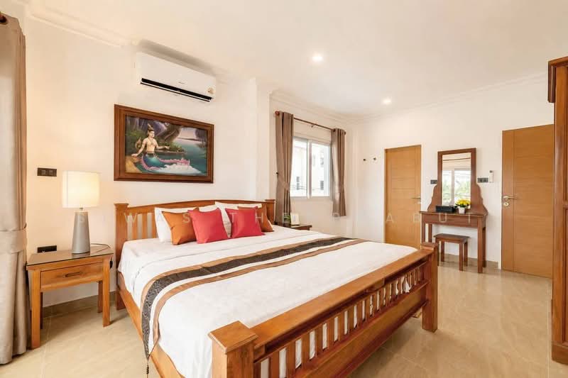 5 Bed Villa | South Pattaya | 94 Sqw | Rent 80K, Chon Buri (Pattaya), jomtien 2nd road, Bang Lamung, Bang Lamung (Pattaya), Chon Buri (Pattaya), 5 Bedrooms, 223 sqm, Villa For Rent, by Siwas Thepphabut, 500397320 - DDproperty.com