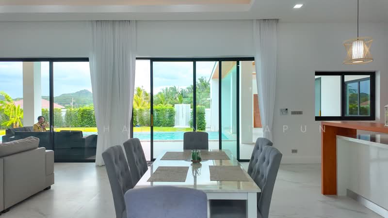 Stand alone, Prachuap Khiri Khan, Hua Hin, Prachuap Khiri Khan, 4 Bedrooms, 280 sqm, Villa For Sale, by Nichapa Nuntapun, 500397322 - DDproperty.com