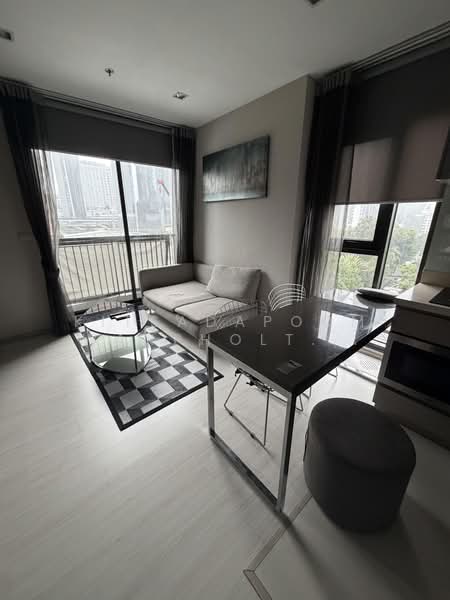 Rhythm Sukhumvit 36-38, Bangkok, 55 Soi Sukhumvit 36, Sukhumvit Road, Phra Kanong, Khlong Toei, Bangkok, 1 Bedroom, 50 sqm, Condo For Rent, by Kitsadapoom Wanpholthong, 500397382 - DDproperty.com