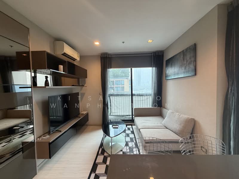 Rhythm Sukhumvit 36-38, Bangkok, 55 Soi Sukhumvit 36, Sukhumvit Road, Phra Kanong, Khlong Toei, Bangkok, 1 Bedroom, 50 sqm, Condo For Rent, by Kitsadapoom Wanpholthong, 500397382 - DDproperty.com