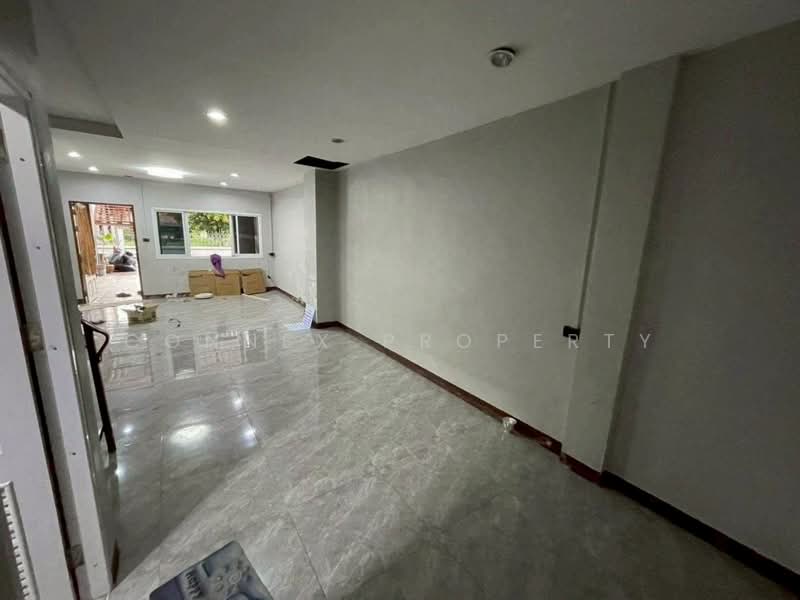 Townhome Ladprao 71, Bangkok, , Lat Phrao, Bangkok, 4 Bedrooms, 80 sqm, Townhouse For Sale, by Connex Property, 500397389 - DDproperty.com