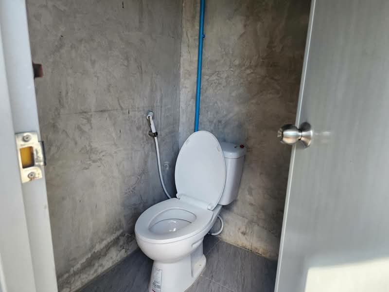 Land for sale with restaurant, Nakhon Ratchasima, Ma Roeng, Muang Nakhon Ratchasima, Nakhon Ratchasima, , 6,400 sqm, Business For Sale, by วิรณี, 500397393 - DDproperty.com