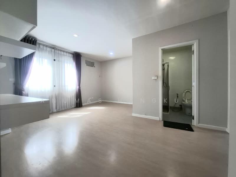 Venice Di Iris Watcharapon, Bangkok, Wacharaphol Road, Tha Rang, Bang Khen, Bangkok, , 158 sqm, Shophouse For Sale, by Anumas Hangkul, 500397405 - DDproperty.com