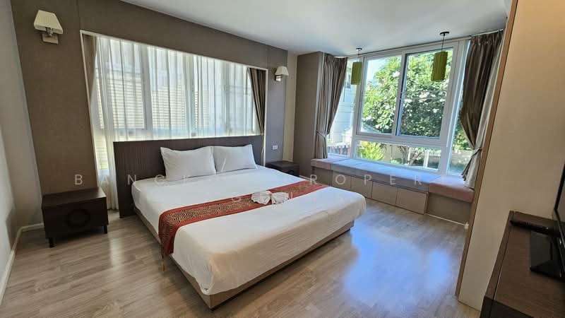 Shine@33 (formerly Triple Oaks), Bangkok, Khlong Tan Nua, Watthana, Bangkok, 2 Bedrooms, 115 sqm, Condo For Rent, by BANGKOK PROPERTY AGENTS, 500397423 - DDproperty.com