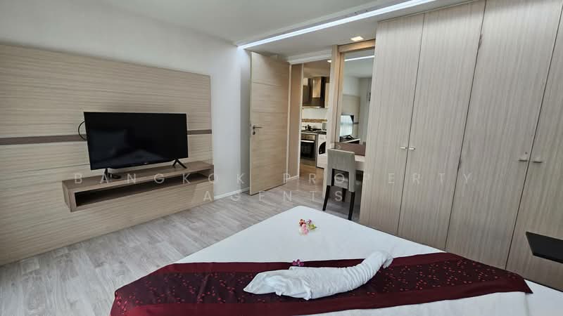 Shine@33 (formerly Triple Oaks), Bangkok, Khlong Tan Nua, Watthana, Bangkok, 2 Bedrooms, 115 sqm, Condo For Rent, by BANGKOK PROPERTY AGENTS, 500397423 - DDproperty.com
