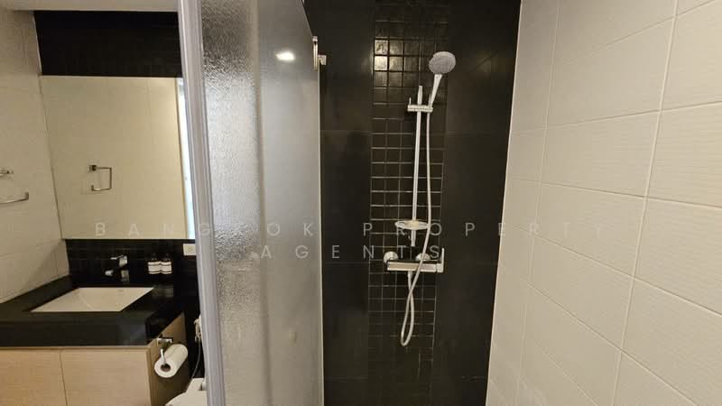 Shine@33 (formerly Triple Oaks), Bangkok, Khlong Tan Nua, Watthana, Bangkok, 2 Bedrooms, 115 sqm, Condo For Rent, by BANGKOK PROPERTY AGENTS, 500397423 - DDproperty.com