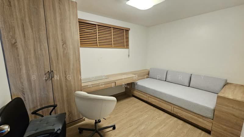 Royal Castle Sukhumvit, Bangkok, 30 Soi Sukhumvit 39, Khlongtoei Nua, Watthana, Bangkok, 3 Bedrooms, 120 sqm, Condo For Rent, by BANGKOK PROPERTY AGENTS, 500397475 - DDproperty.com