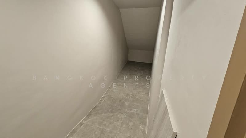 Sathorn 111, Bangkok, Thung Maha Mek, Sathon, Bangkok, 4 Bedrooms, 234 sqm, Condo For Rent, by BANGKOK PROPERTY AGENTS, 500397492 - DDproperty.com