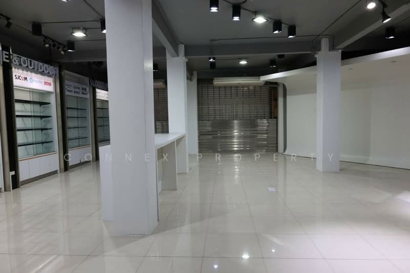อาคารพาณิชย์ ตรงข้ามเซ็นทรัลลาดพร้าว, กรุงเทพ, พหลโยธิน, จอมพล, จตุจักร, กรุงเทพ, 900 ตร.ม., ตึกแถว-อาคารพาณิชย์ ขาย, โดย Connex Property, 500397526 - DDproperty.com