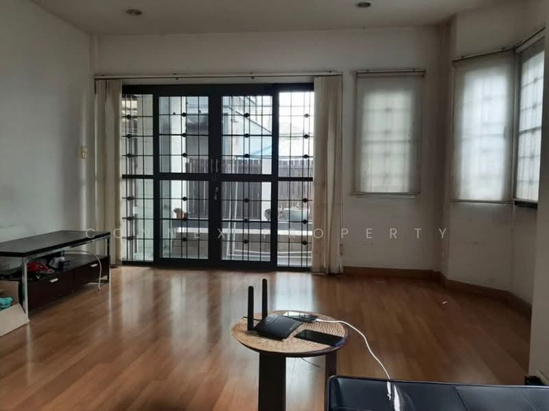 A custom-built 2-storey detached house in Soi Tiwanon 25, Nonthaburi, , Talat Kwan, Muang Nonthaburi, Nonthaburi, 3 Bedrooms, 180 sqm, Single Detached House For Sale, by Connex Property, 500397555 - DDproperty.com