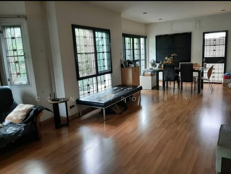 A custom-built 2-storey detached house in Soi Tiwanon 25, Nonthaburi, , Talat Kwan, Muang Nonthaburi, Nonthaburi, 3 Bedrooms, 180 sqm, Single Detached House For Sale, by Connex Property, 500397555 - DDproperty.com
