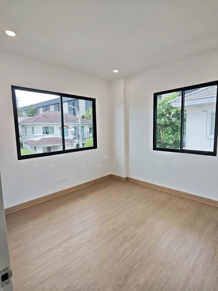 Mantana Pinklao-Rama 5, Nonthaburi, Nakhon In Road, Bang Khun Kong, Bang Kruai, Nonthaburi, 3 Bedrooms, 170 sqm, Single Detached House For Sale, by พเนตร มหามิตรานนท์, 500397580 - DDproperty.com
