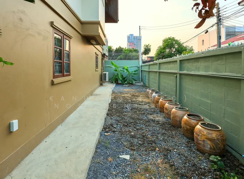 House at ladprao, Bangkok, ลาดพร้าว 35, Chan Kasem, Chatuchak, Bangkok, Studio, 100 sqm, Single Detached House For Sale, by Kanueng (Pro) Noppornpitak, 500397633 - DDproperty.com