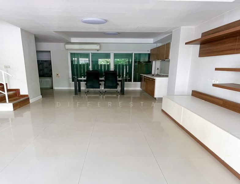 The Life Bangna, Samut Prakan, Soi Mahachai 1, Bangna-Trad Road, Km.10, Bangphli Yai, Bang Plee, Samut Prakan, 3 Bedrooms, 135 sqm, Townhouse For Rent, by DifferEstate, 500397655 - DDproperty.com