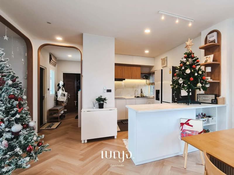 Centro Phahol-Vibhavadi 2, Pathum Thani, Klong 1 Khlong Luang, Khlong Nung, Khlong Luang, Pathum Thani, 4 Bedrooms, 225 sqm, Single Detached House For Rent, by Forty-Six Real Estate Group, 500397675 - DDproperty.com