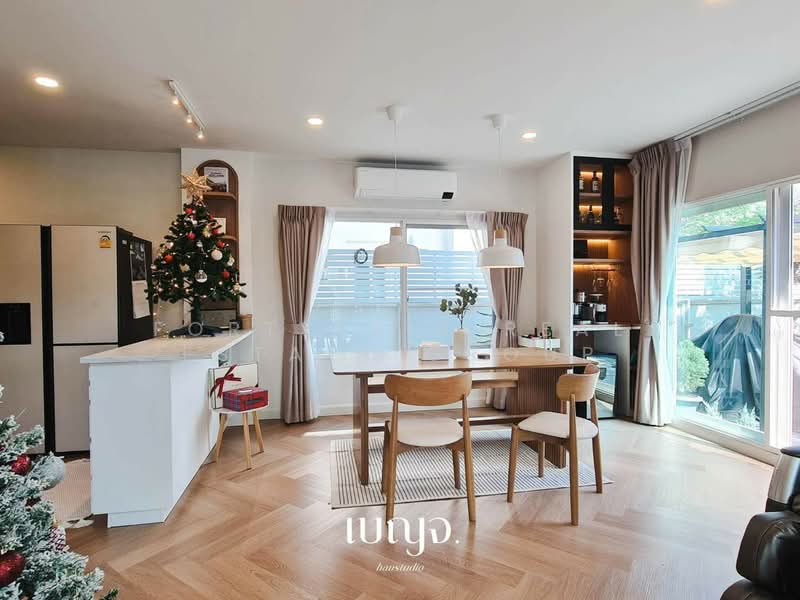 Centro Phahol-Vibhavadi 2, Pathum Thani, Klong 1 Khlong Luang, Khlong Nung, Khlong Luang, Pathum Thani, 4 Bedrooms, 225 sqm, Single Detached House For Rent, by Forty-Six Real Estate Group, 500397675 - DDproperty.com
