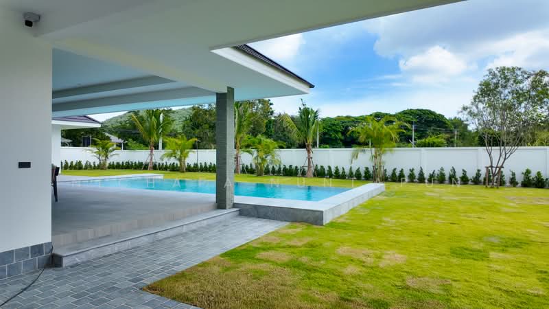 The Clouds Hua Hin 3 : เดอะ คลาวส์ 3 หัวหิน, ประจวบคีรีขันธ์, หินเหล็กไฟ, หัวหิน, ประจวบคีรีขันธ์, 299 ตร.ม., วิลล่า ขาย, โดย Nichapa Nuntapun, 500397681 - DDproperty.com