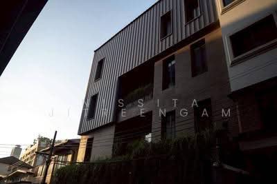 ขาย - 915 House บ้านเดียว 5 ชั้น ทองหล่อง 29, กรุงเทพ