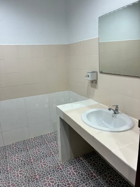 Sukhumvit 101/1, Bangkok, Bang Chak, Phra Khanong, Bangkok, 3 Bedrooms, 180 sqm, Townhouse For Rent, by Airada Parasarn, 500397742 - DDproperty.com
