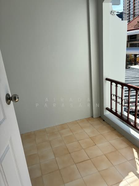Sukhumvit 101/1, Bangkok, Bang Chak, Phra Khanong, Bangkok, 3 Bedrooms, 180 sqm, Townhouse For Rent, by Airada Parasarn, 500397742 - DDproperty.com