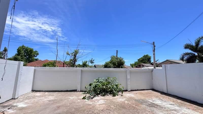 Warehouse with Two-Storey Office for Rent | Pattaya, Chonburi, Chon Buri (Pattaya), Nong Pru, Bang Lamung (Pattaya), Chon Buri (Pattaya), , 300 sqm, Warehouse/Factory For Rent, by Pornpun Promlert, 500397744 - DDproperty.com