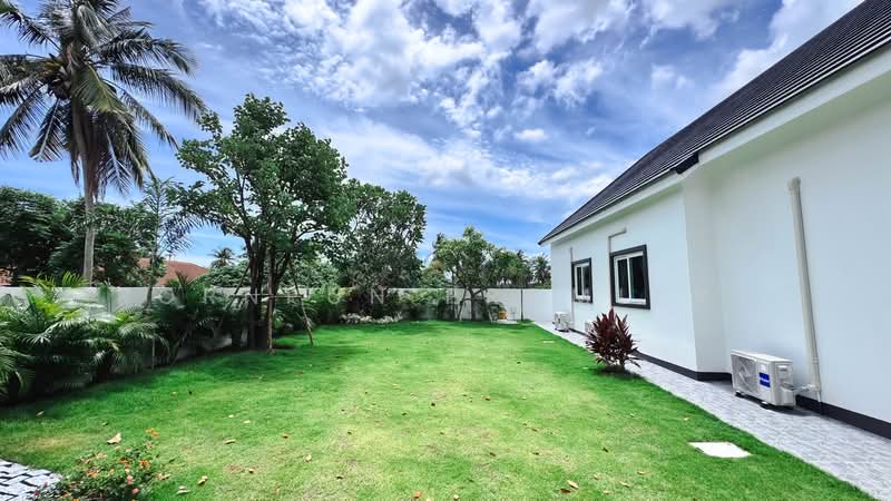 บ้านเดี่ยวสร้างเสร็จ พร้อมโอน | 3 ห้องนอน | ตำบลโป่ง พัทยา |, ชลบุรี, โป่ง, บางละมุง, ชลบุรี, 145 ตร.ม., บ้านเดี่ยว ขาย, โดย Pornpun Promlert, 500397759 - DDproperty.com