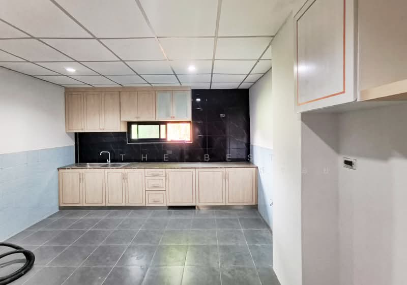 วนารมย์ ฉลองกรุง 24, Bangkok, Thab Yao, Lat Krabang, Bangkok, 2 Bedrooms, 100 sqm, Townhouse For Sale, by The Best Property สร้อย, 500397762 - DDproperty.com