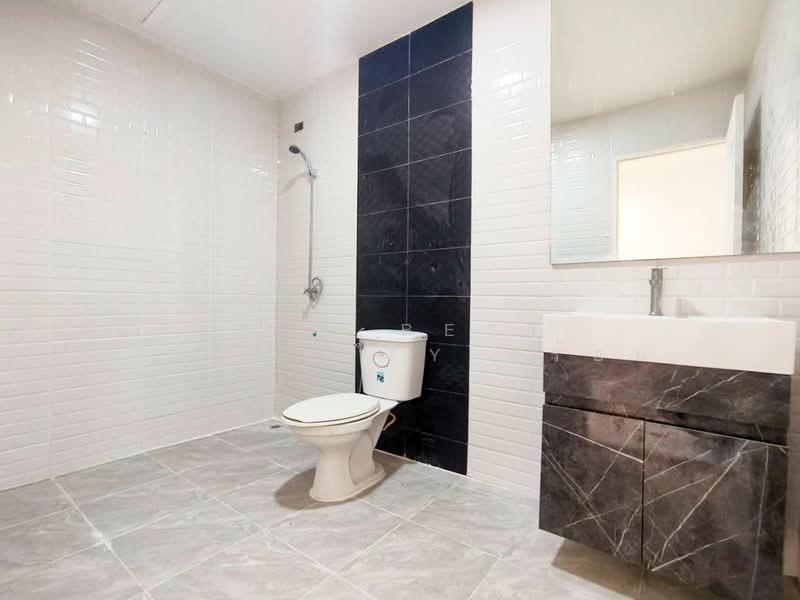 วนารมย์ ฉลองกรุง 24, Bangkok, Thab Yao, Lat Krabang, Bangkok, 2 Bedrooms, 100 sqm, Townhouse For Sale, by The Best Property สร้อย, 500397762 - DDproperty.com
