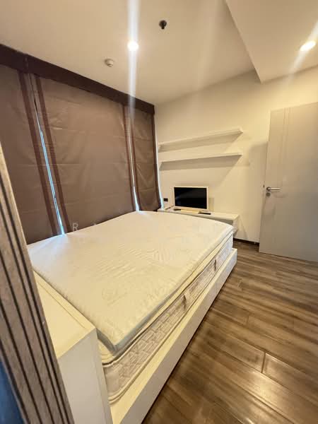 Wyne Sukhumvit, Bangkok, 1120 Sukhumvit Road, Phra Kanong, Khlong Toei, Bangkok, 1 Bedroom, 50 sqm, Condo For Rent, by Ratchanee Wongpongtham, 500397790 - DDproperty.com