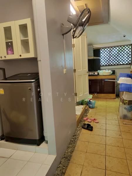 Narasiri Pattanakarn-Srinakarin, Bangkok, 878 Soi Srinakarin 20, Khlong Chan, Bang Kapi, Bangkok, 4 Bedrooms, 452 sqm, Single Detached House For Rent, by Forty-Six Real Estate Group, 500397798 - DDproperty.com