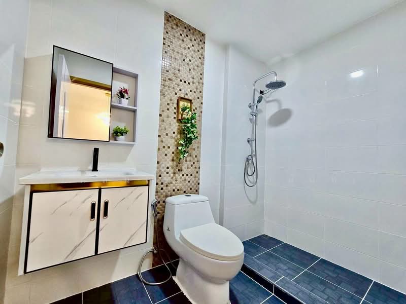 The Park at Fashion, Bangkok, Ratchada-Ramintra Road, Khan Na Yao, Bangkok, 3 Bedrooms, 108 sqm, Townhouse For Sale, by นภัสศรณ์ วงศ์สินไทยกร (นันท์), 500397802 - DDproperty.com