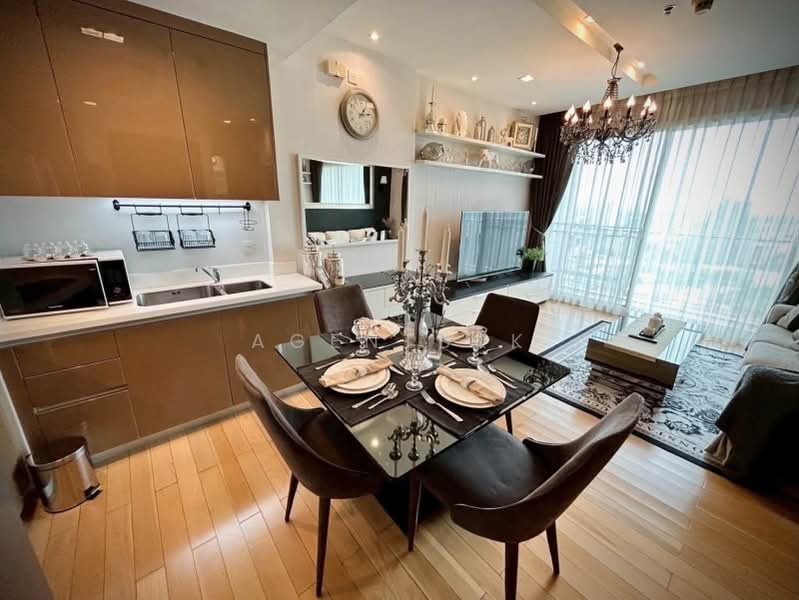 Siri At Sukhumvit, Bangkok, 902 Sukhumvit Road, Phra Kanong, Khlong Toei, Bangkok, 2 Bedrooms, 70 sqm, Condo For Rent, by Agentbkk, 500397805 - DDproperty.com