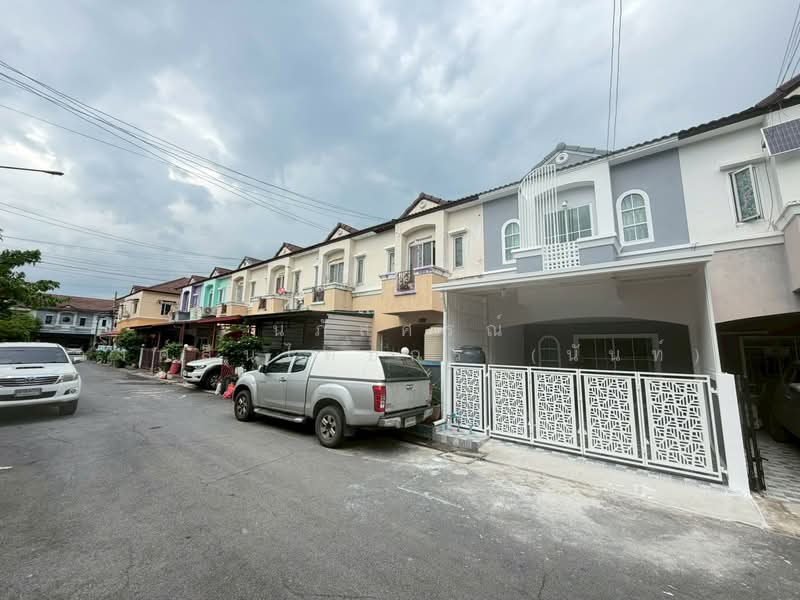 Moobaan K.C. Ramintra 7 : หมู่บ้านเค.ซี. รามอินทรา 7, กรุงเทพ, สามวาตะวันตก, คลองสามวา, กรุงเทพ, 80 ตร.ม., ทาวน์เฮ้าส์ ขาย, โดย นภัสศรณ์ วงศ์สินไทยกร (นันท์), 500397837 - DDproperty.com