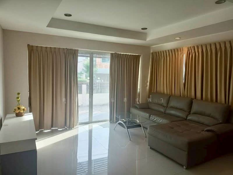 ให้เช่าถูกมาก บ้านเดี่ยวหลังใหญ่ 4 นอน ม.โคโค่ฮิลล์ แหลมฉบัง, Chon Buri (Pattaya), Thung Suk La, Si Racha, Chon Buri (Pattaya), 4 Bedrooms, 200 sqm, Single Detached House For Rent, by Dusit Saengfa, 500397841 - DDproperty.com