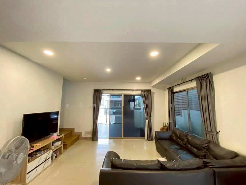 ขายบ้านแฝด ม.วัลเล่ย์ฮิลล์ เขาน้ำซับ แหลมฉบัง, Chon Buri (Pattaya), Thung Suk La, Si Racha, Chon Buri (Pattaya), 3 Bedrooms, 120 sqm, Semi-Detached House (Twin House) For Sale, by Dusit Saengfa, 500397863 - DDproperty.com