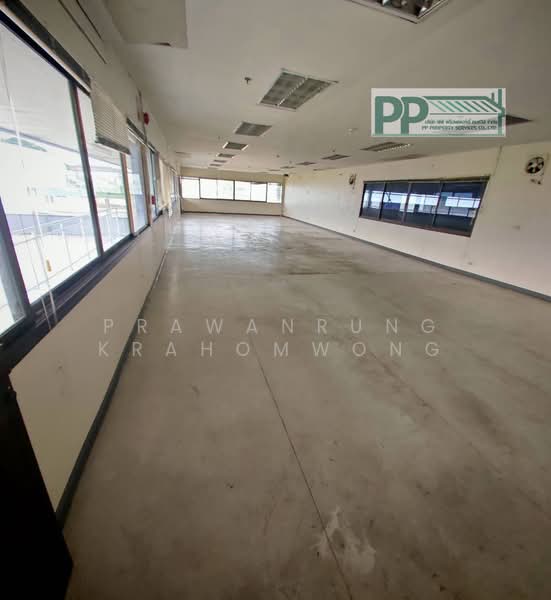 CODE:PP1-W1239-0626 ให้เช่าโกดัง สำนักงาน ที่ดินเปล่า พื้นที่ขนาดใหญ่ 22 ไร่ มี 4โรง 6,400ตรม. รัต, Nonthaburi, Bang Rak Yai, Bang Bua Thong, Nonthaburi, , 1,600 sqm, Warehouse/Factory For Rent, by PRAWANRUNG KRAHOMWONG, 500397880 - DDproperty.com
