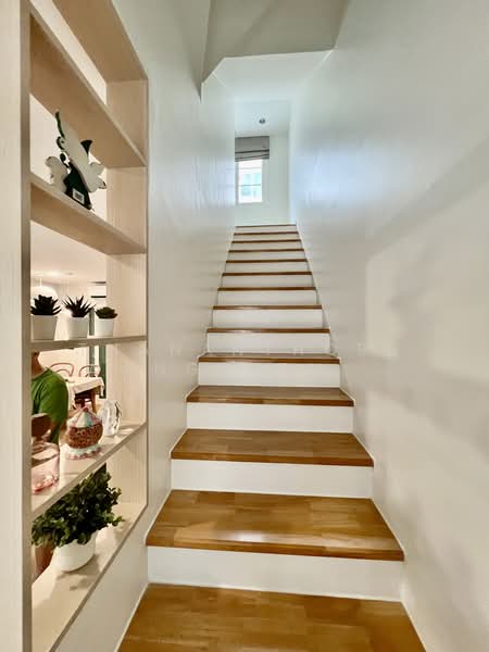 Baan Klang Muang Rama 9 (Motorway), Bangkok, New Bangkok-Chonburi Road, Suan Luang, Bangkok, 3 Bedrooms, 149 sqm, Townhouse For Rent, by Thananthorn Wongvarnkaseam, 500397892 - DDproperty.com